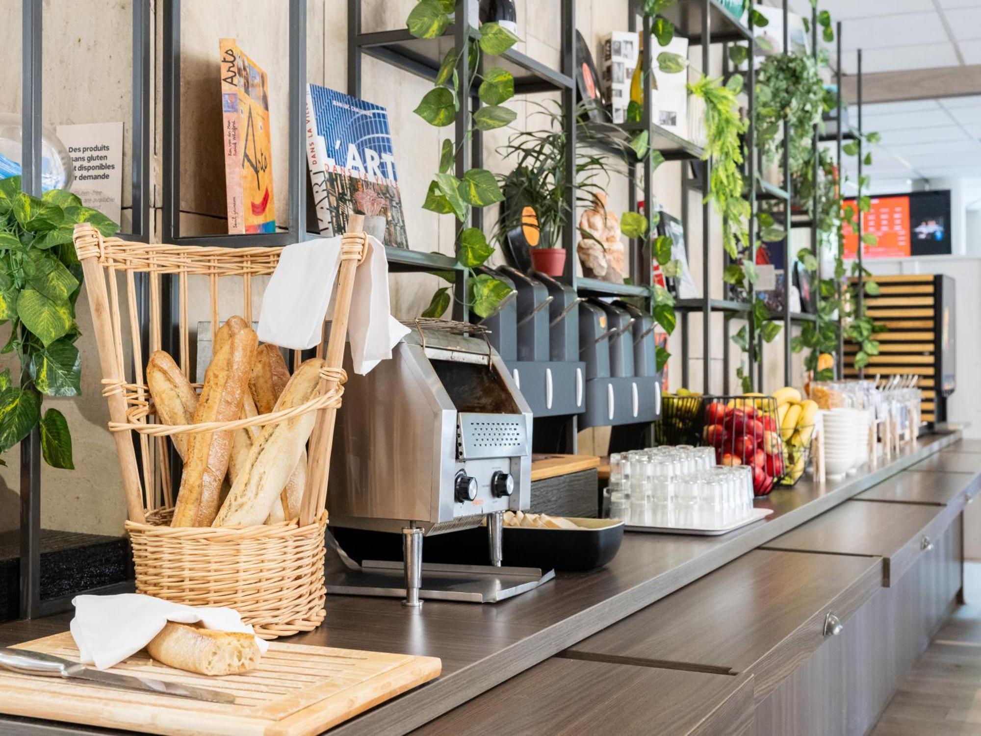 Ibis Alesia Montparnasse 3*